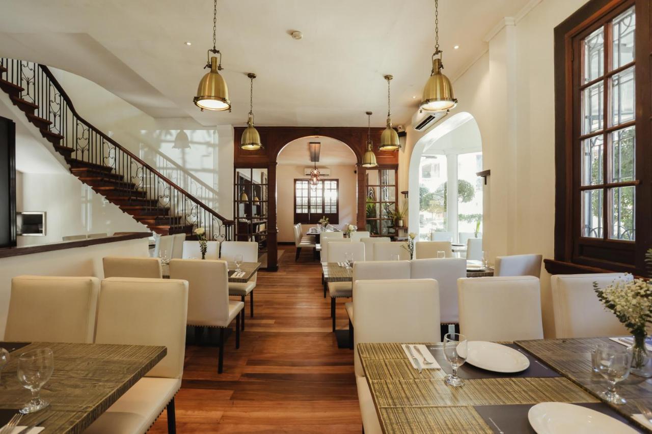 The Bourke Hotel Davao Екстер'єр фото